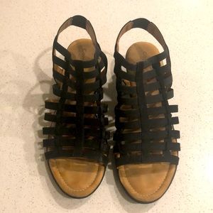 Comfortiva sandals 10W